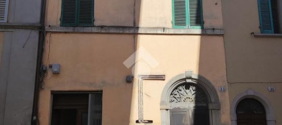 1-Zimmer Gewerbliche Immobilie in Città di Castello, Italy, Nr. 175348 2