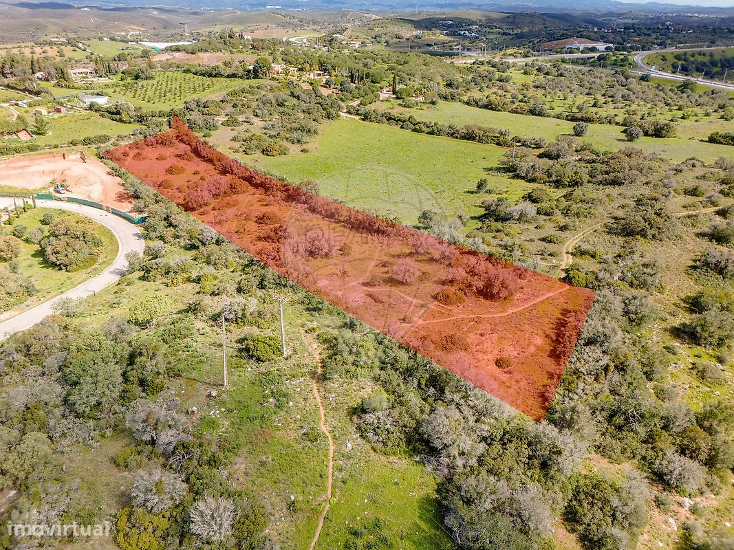 1068m² Land in Mexilhoeira Grande, Portugal No. 165058