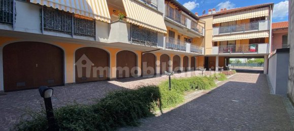 2غرفة عقار تجاري في Capriate San Gervasio, Italy رقم 75345 26