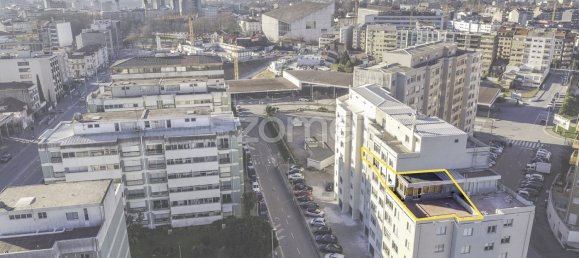 4 bedrooms Apartment in Porto, Portugal No. 95654 6