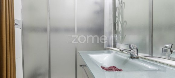 4 bedrooms Apartment in Porto, Portugal No. 95654 13