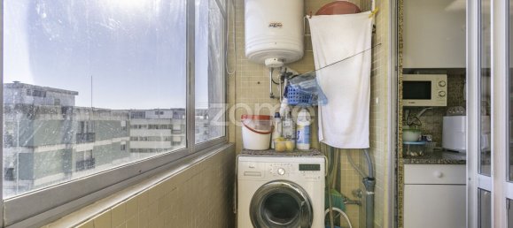 4 bedrooms Apartment in Porto, Portugal No. 95654 23