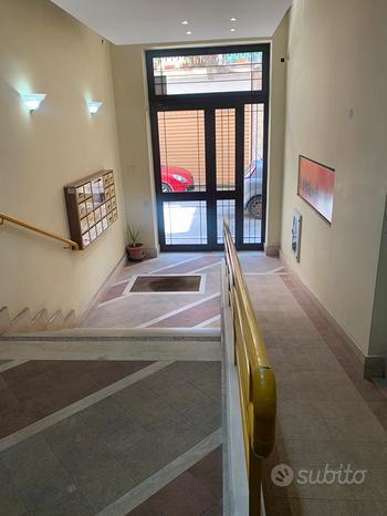 Apartamento de 4 habitaciónes en Palermo, Italy No. 299526