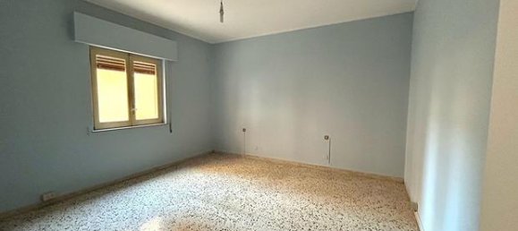 Apartamento de 4 habitaciónes en Palermo, Italy No. 299526 2