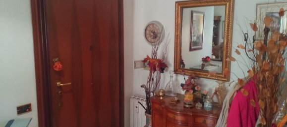 2 rooms Apartment in Rome, Italy No. 252336 3