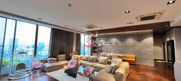 Ático de 4 dormitorios en District 7, Vietnam No. 9996 2