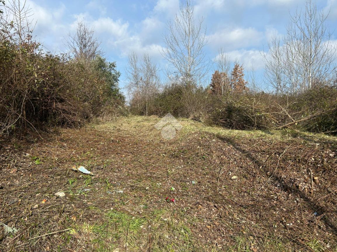 4774m² Land in San Michele di Serino, Italy No. 152769