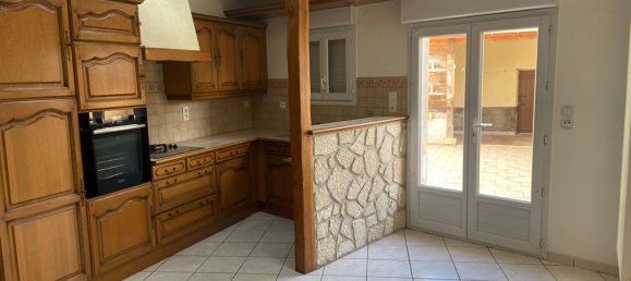 3 bedrooms House in Chateauroux, France No. 103511 4