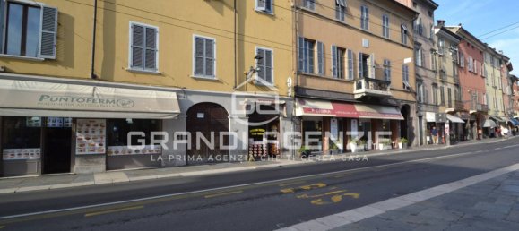 28m² Warehouse in Parma, Italy No. 310192 12