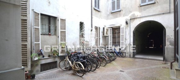 28m² Warehouse in Parma, Italy No. 310192 11