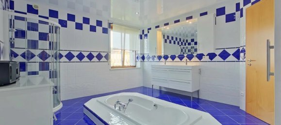 Casa de 4 dormitorios en Cosnes-et-Romain, France No. 63837 14