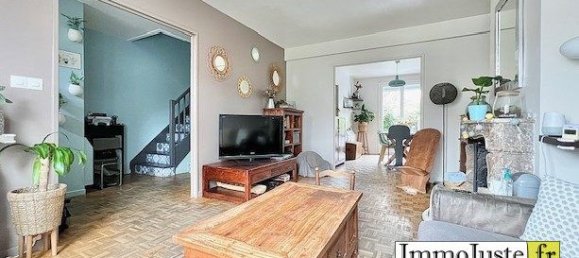 3 bedrooms House in Elancourt, France No. 351649 4