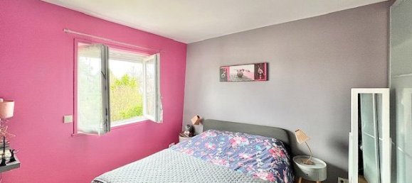 3 bedrooms House in Elancourt, France No. 351649 7