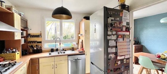 3 bedrooms House in Elancourt, France No. 351649 5