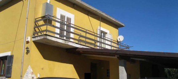 5 rooms Apartment in Valmontone, Italy No. 16606 34