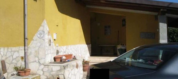 5 rooms Apartment in Valmontone, Italy No. 16606 17