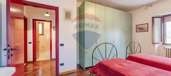 6 rooms Apartment in Recanati, Italy No. 9744 34