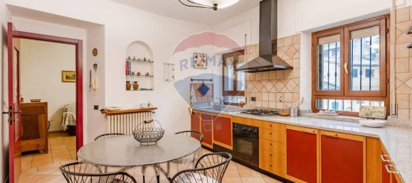 6 rooms Apartment in Recanati, Italy No. 9744 25