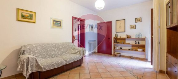 6 rooms Apartment in Recanati, Italy No. 9744 27