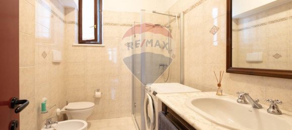 6 rooms Apartment in Recanati, Italy No. 9744 13