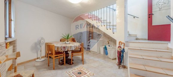 6 rooms Apartment in Recanati, Italy No. 9744 21