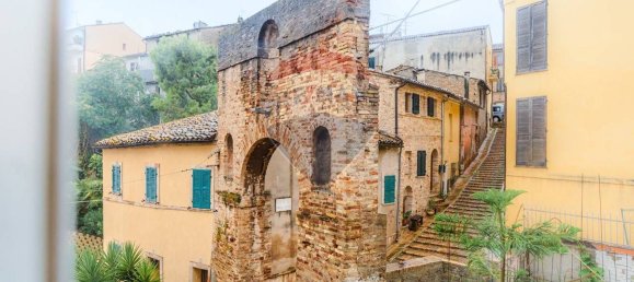 6 rooms Apartment in Recanati, Italy No. 9744 30