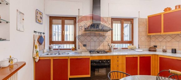 6 rooms Apartment in Recanati, Italy No. 9744 24