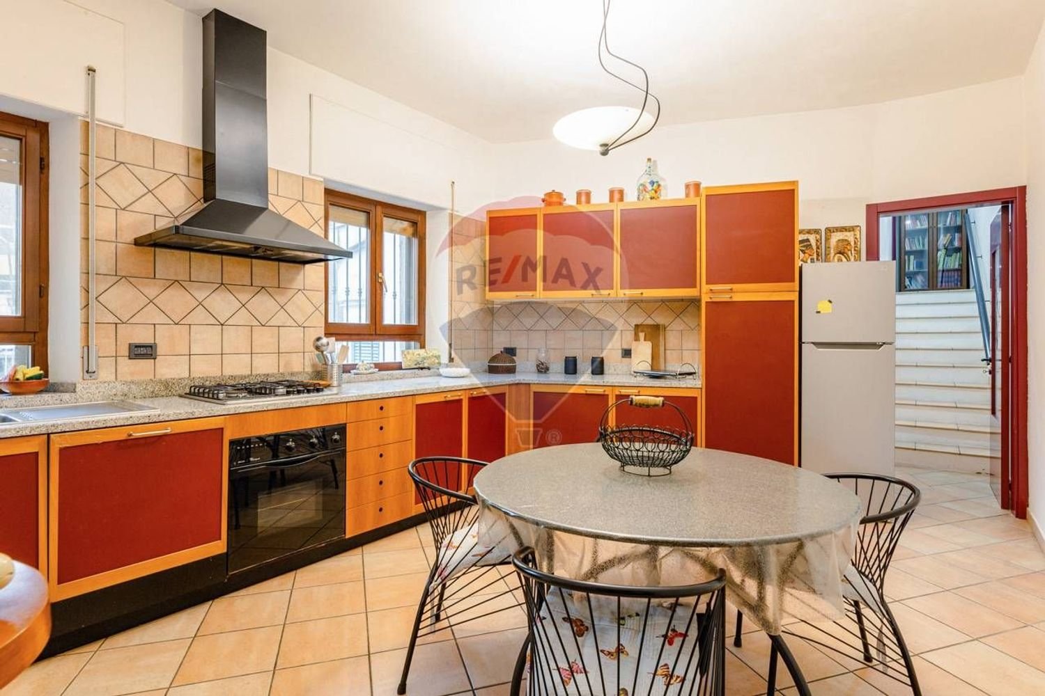 6 rooms Apartment in Recanati, Italy No. 9744