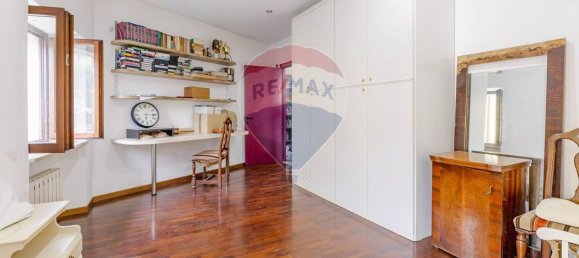 6 rooms Apartment in Recanati, Italy No. 9744 17