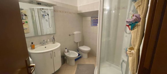 1 bedroom Apartment in Como, Italy No. 327280 16