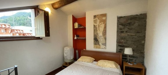 1 bedroom Apartment in Como, Italy No. 327280 2