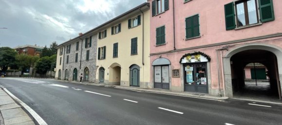 1 bedroom Apartment in Como, Italy No. 327280 32