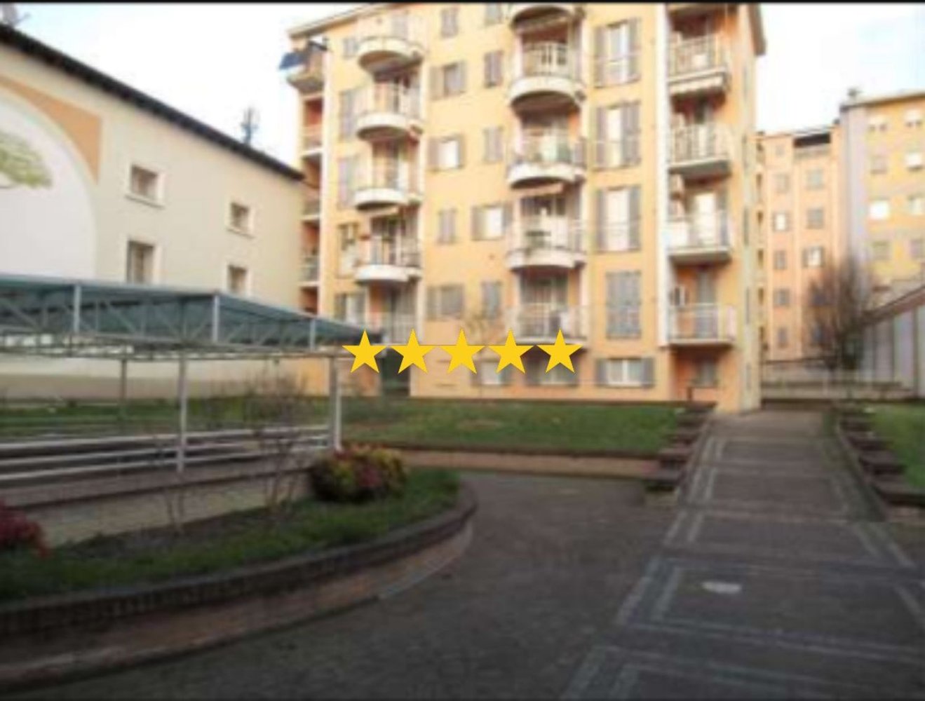 3-salle Appartement à Voghera, Italy No. 332709