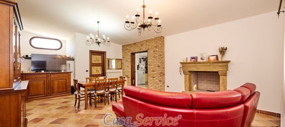 6 rooms Villa in Taviano, Italy No. 10478 11