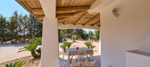 6 rooms Villa in Taviano, Italy No. 10478 4