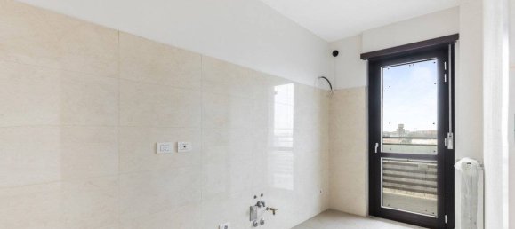 Apartamento de 1 dormitorio en Sesto San Giovanni, Italy No. 56355 6