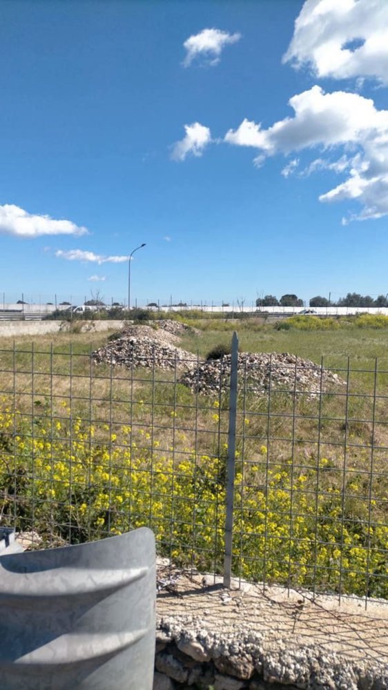  قطعة أرض في Syracuse, Italy رقم 333873