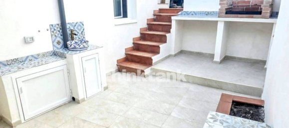 Дом с 2 спальнями в Рипосто, Италия № 347244 4