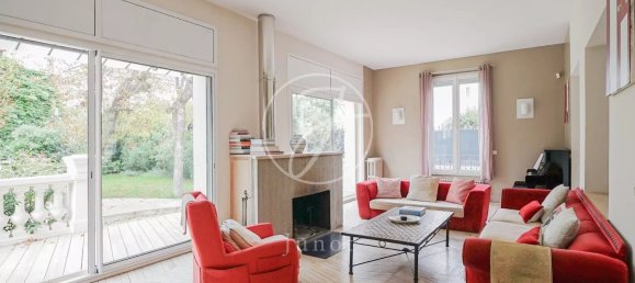 9غرفة منزل في Asnieres-sur-Seine, France رقم 163342 2