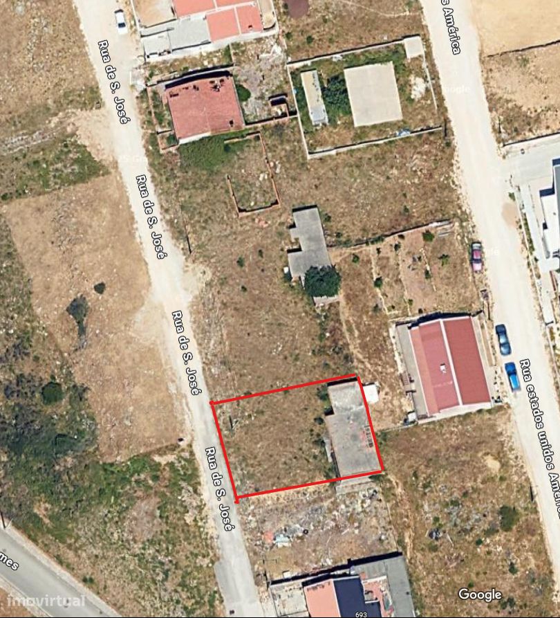 331m² Land in Vialonga, Portugal No. 231380