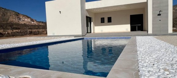 3 bedrooms Villa in Jumilla, Spain No. 12869 10