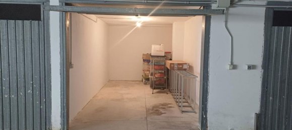 Garaje en Fano, Italy 15 m² No. 276097 11