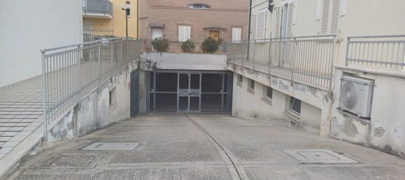 Garaje en Fano, Italy 15 m² No. 276097 5