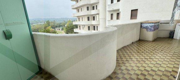 4-salle Appartement à San Salvo, Italy No. 20462 4