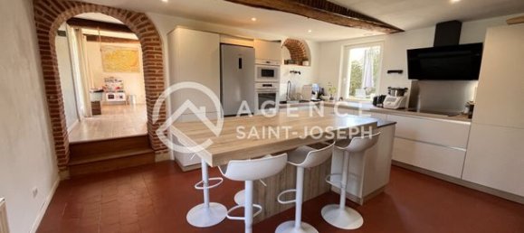 3 bedrooms House in Yerville, France No. 359899 9