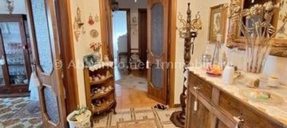 Apartamento T8 em Penne, Italy N.º 325560 3