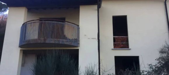 3 Schlafzimmer Haus in Perugia, Italy, Nr. 293135 5