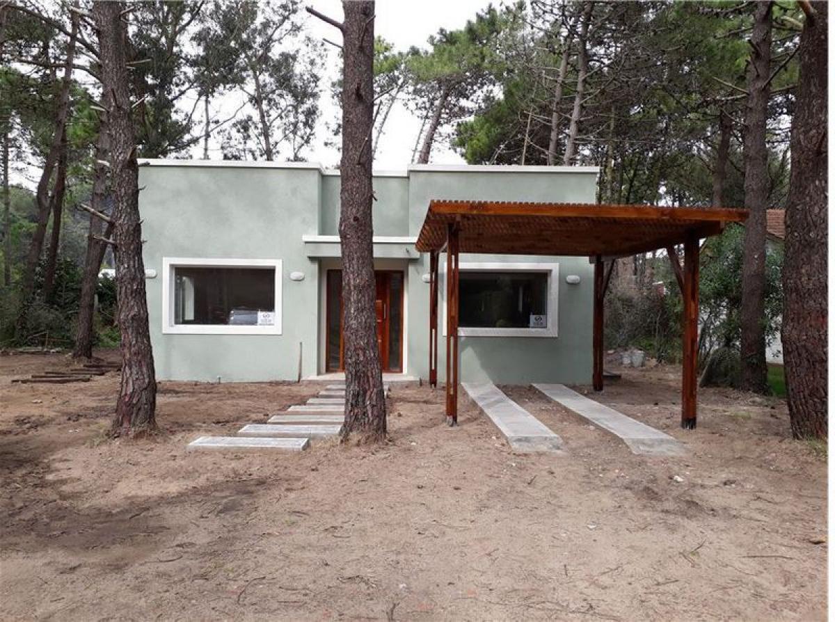 3 bedrooms House in Mar del Plata, Argentina No. 78543