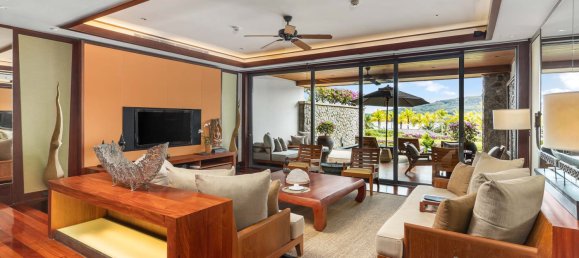 3 bedrooms Villa in Kamala, Thailand No. 70684 4