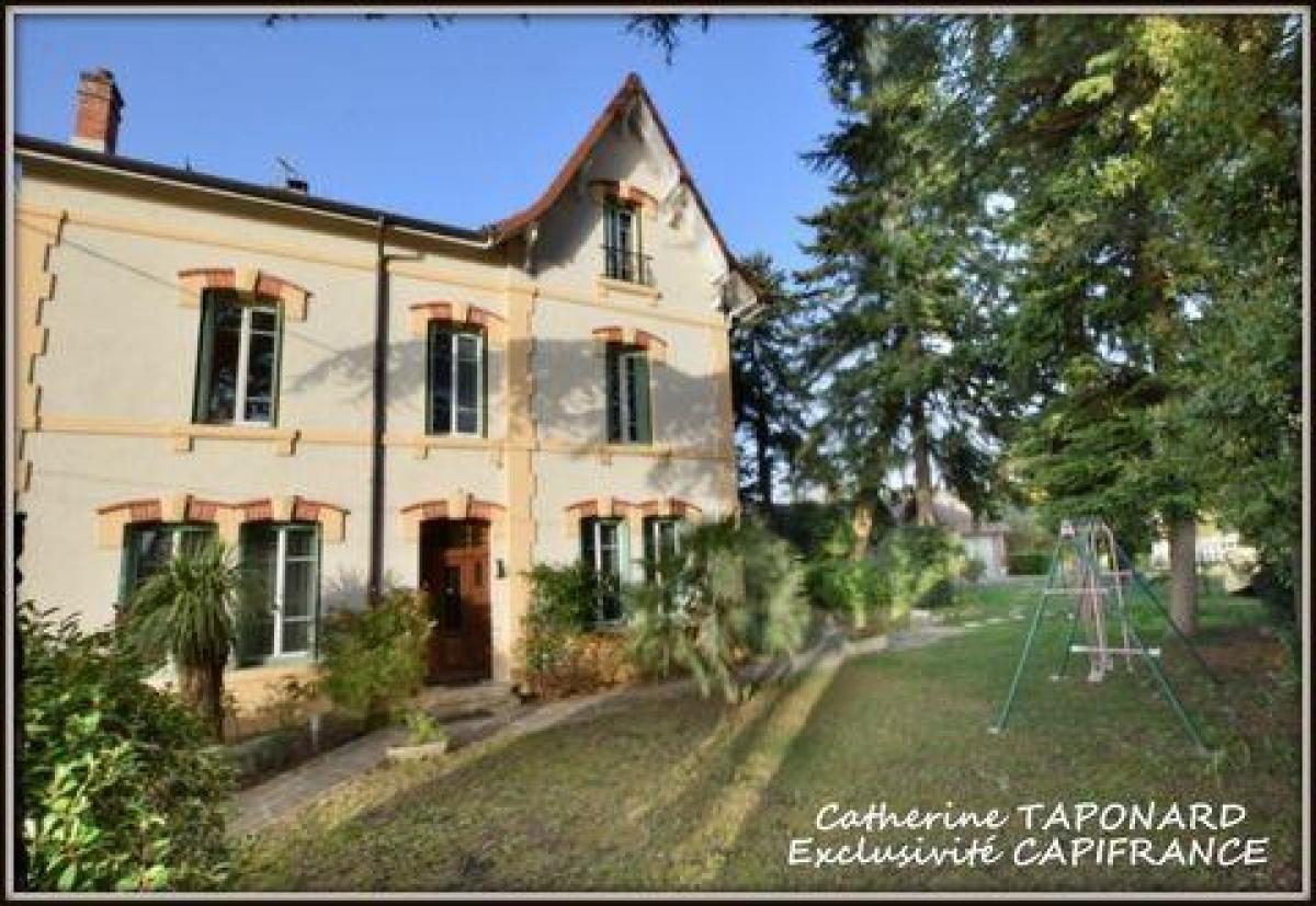 9 bedrooms House in Entrecasteaux, France No. 28622